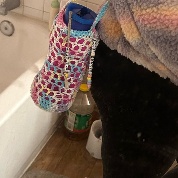 20 oz. Mesh Water Bottle Holder - Picture 7 of 10